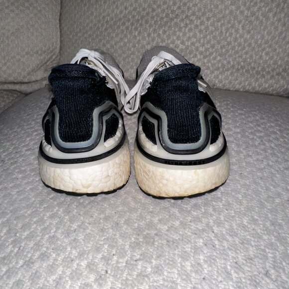 Adidas Men's UltraBoost Shoes - Mesh Upper - White Grey and Black - Size 11 - Picture 5 of 9